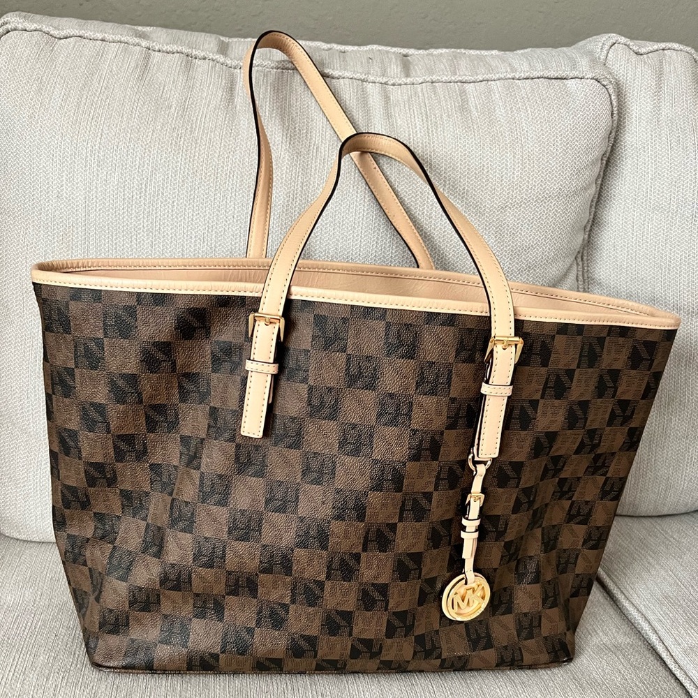 🔥Michael Kors Tote